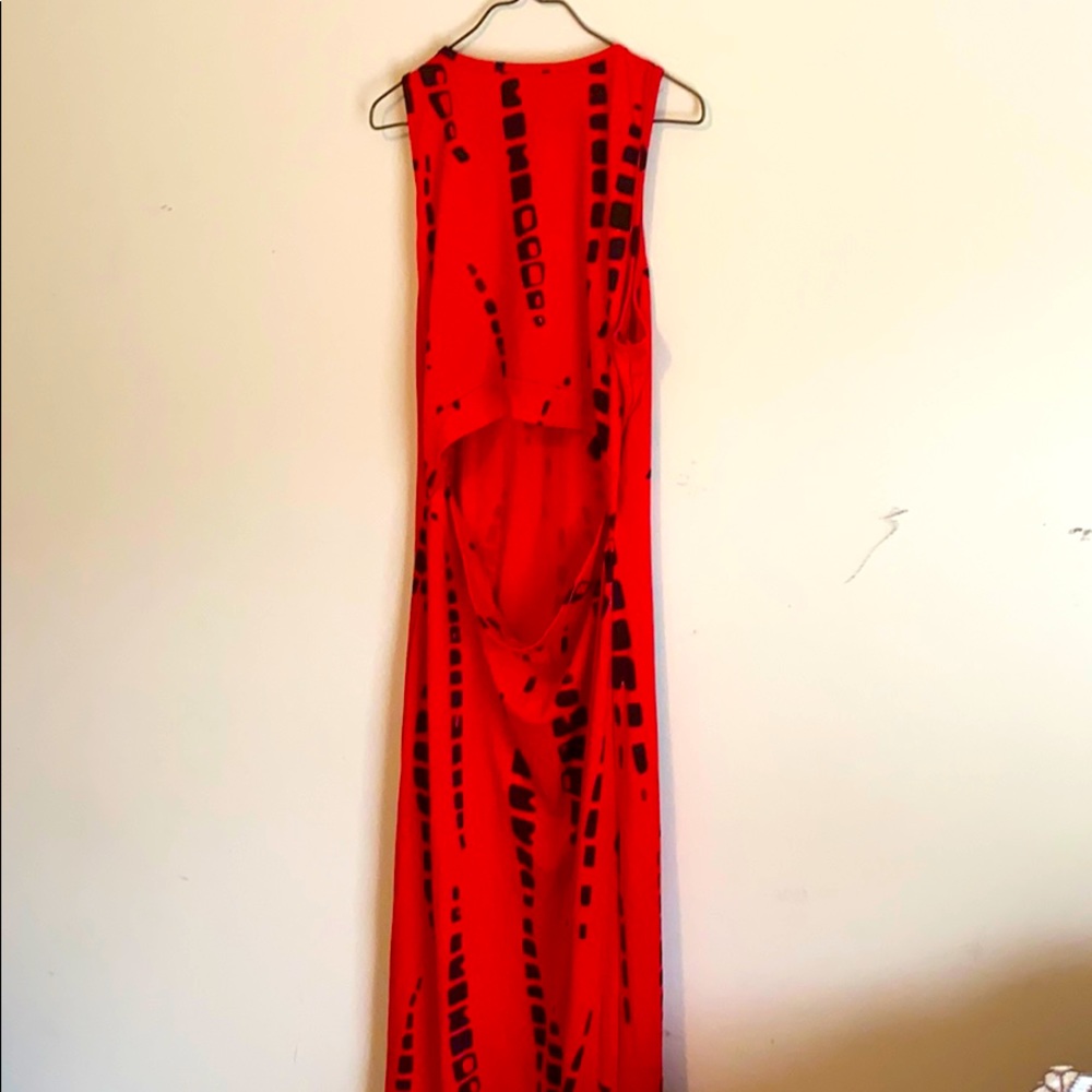 Red with black square print long sleeveless dress